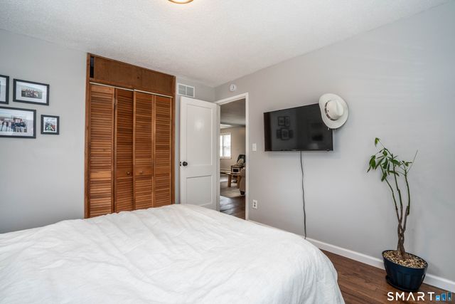 115 Mayflower Street, West Hartford, CT 06110