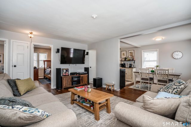 115 Mayflower Street, West Hartford, CT 06110