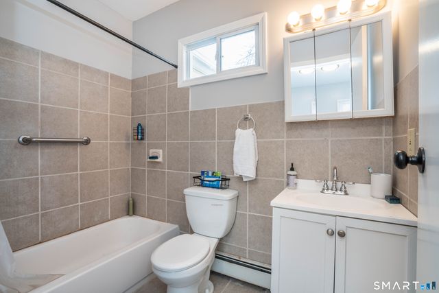 115 Mayflower Street, West Hartford, CT 06110