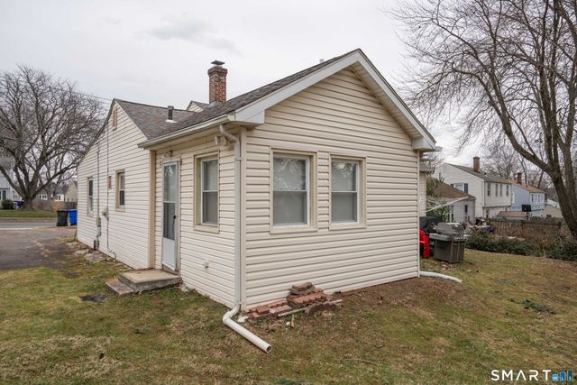 115 Mayflower Street, West Hartford, CT 06110