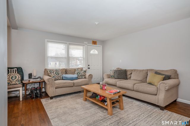 115 Mayflower Street, West Hartford, CT 06110