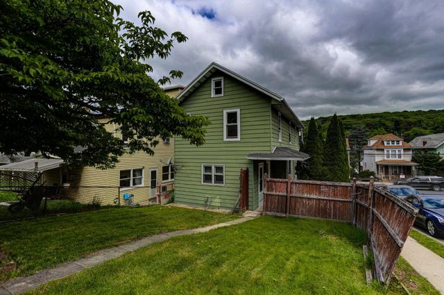 23 S CENTER AVE, Schuylkill Haven, PA 17972