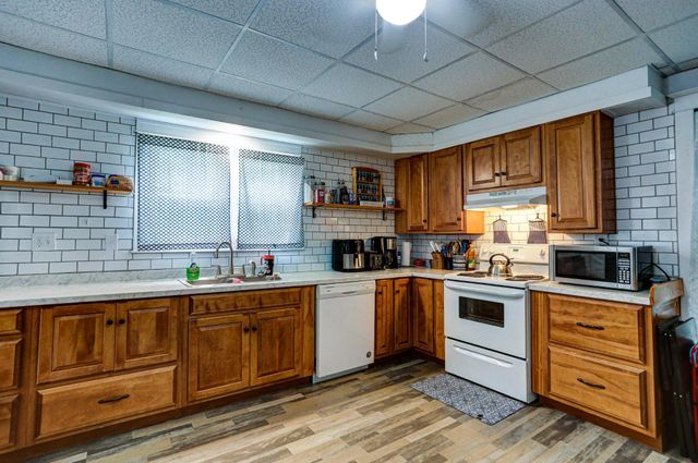 23 S CENTER AVE, Schuylkill Haven, PA 17972