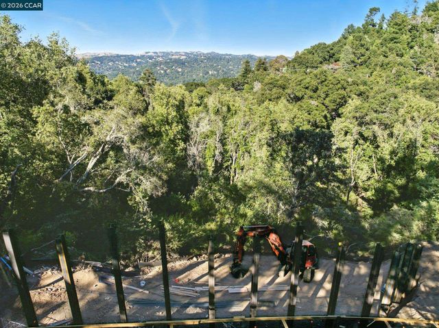 Camino Del Monte, Orinda, CA 94563
