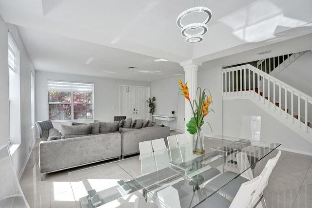 16405 Diamond Head Drive, Weston, FL 33331