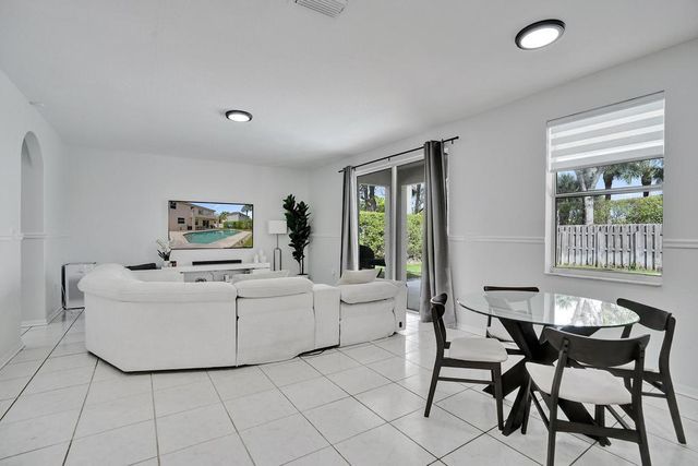 16405 Diamond Head Drive, Weston, FL 33331