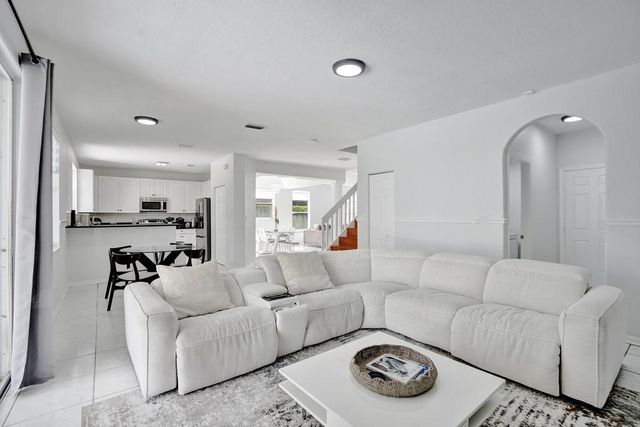 16405 Diamond Head Drive, Weston, FL 33331