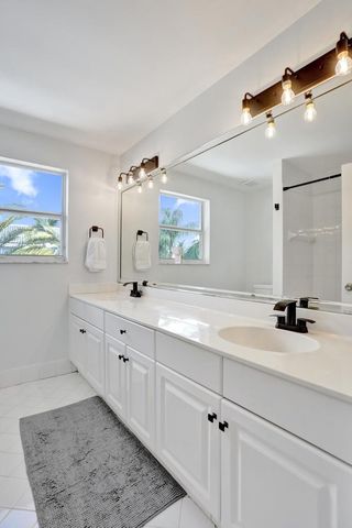 16405 Diamond Head Drive, Weston, FL 33331