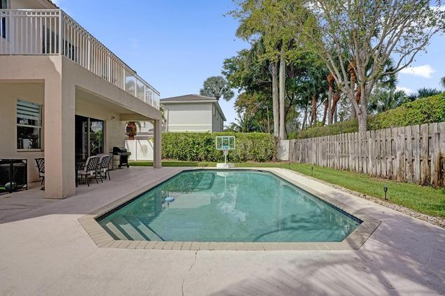 16405 Diamond Head Drive, Weston, FL 33331