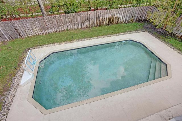 16405 Diamond Head Drive, Weston, FL 33331