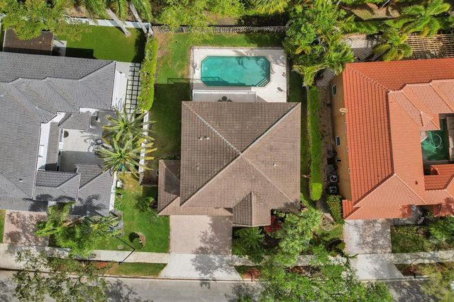 16405 Diamond Head Drive, Weston, FL 33331