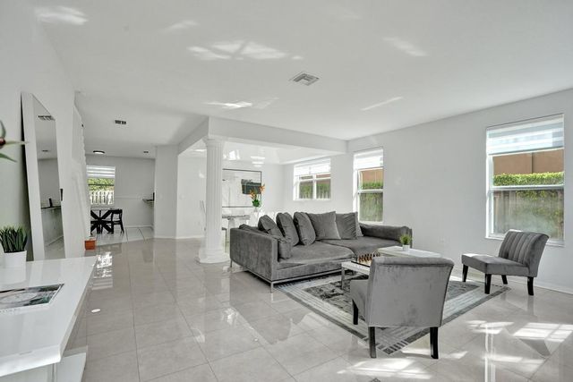 16405 Diamond Head Drive, Weston, FL 33331