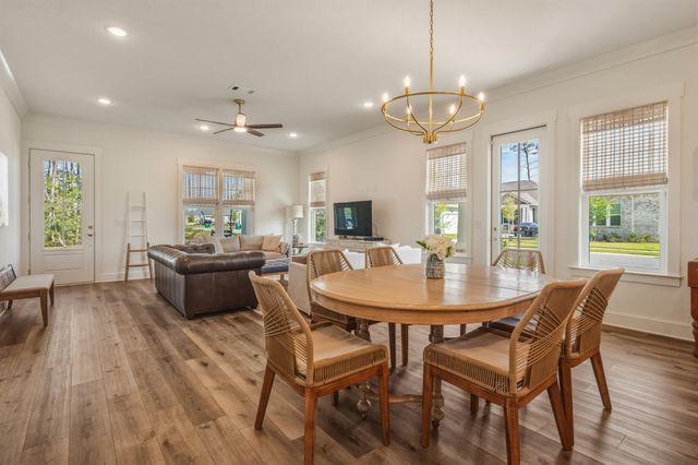 401 Sweetgrass Lane, Niceville, FL 32578