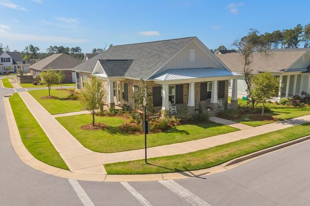 401 Sweetgrass Lane, Niceville, FL 32578