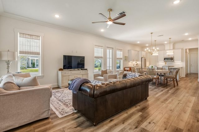 401 Sweetgrass Lane, Niceville, FL 32578