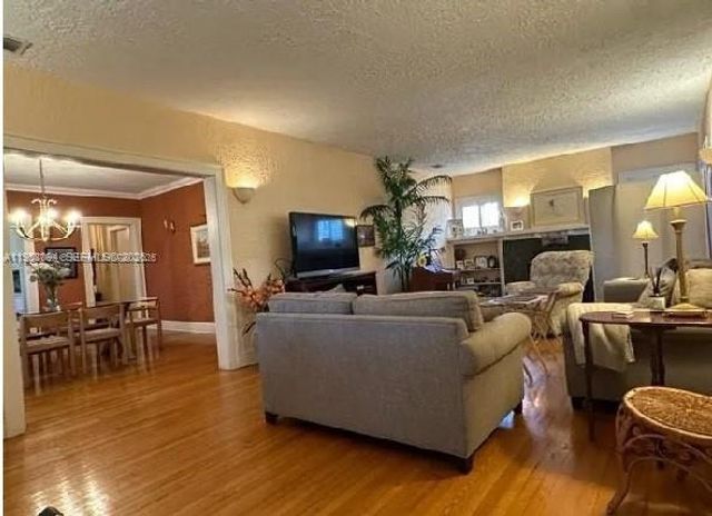 1103 Genoa St, Coral Gables, FL 33134