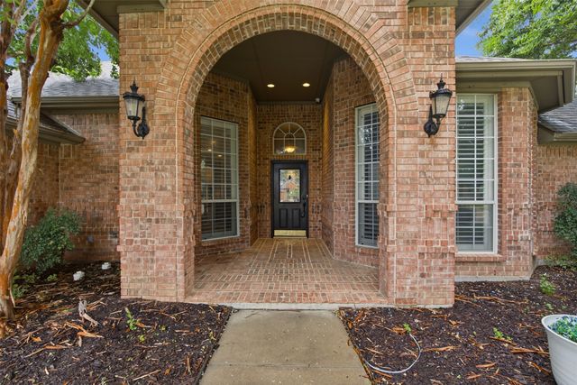 1109 Brook Arbor Drive, Mansfield, TX 76063