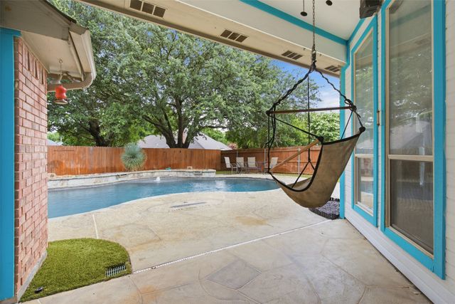 1109 Brook Arbor Drive, Mansfield, TX 76063