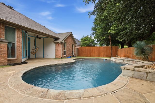 1109 Brook Arbor Drive, Mansfield, TX 76063