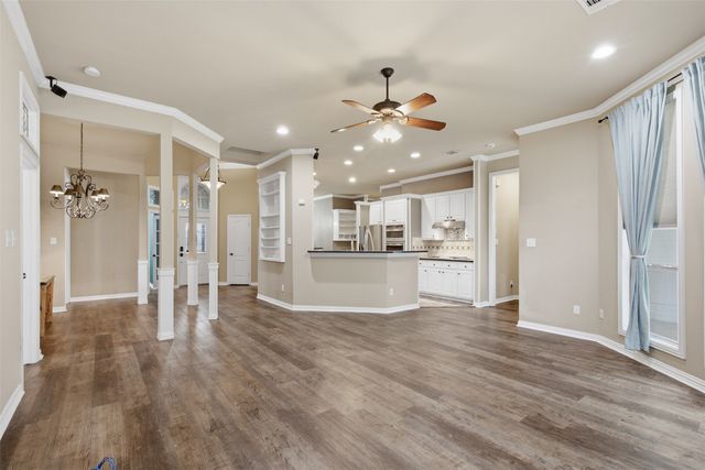 1109 Brook Arbor Drive, Mansfield, TX 76063
