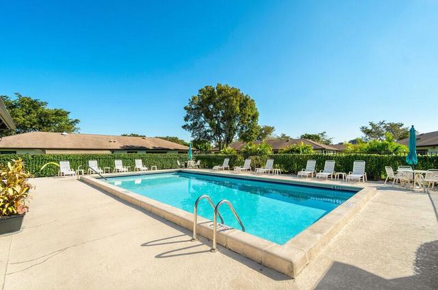 10120 Eaglewood Terrace B, Boynton Beach, FL 33436