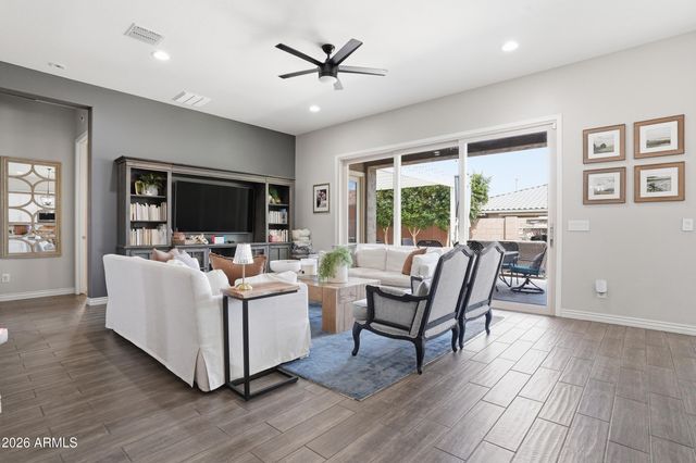 2722 E INDIAN WELLS Drive, Gilbert, AZ 85298