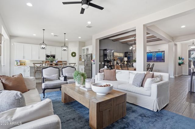 2722 E INDIAN WELLS Drive, Gilbert, AZ 85298