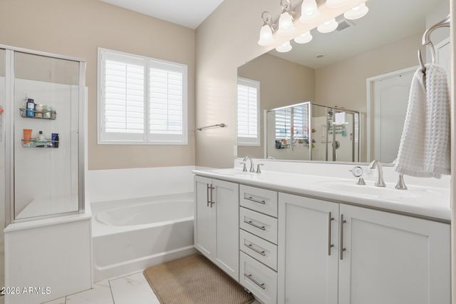 2722 E INDIAN WELLS Drive, Gilbert, AZ 85298