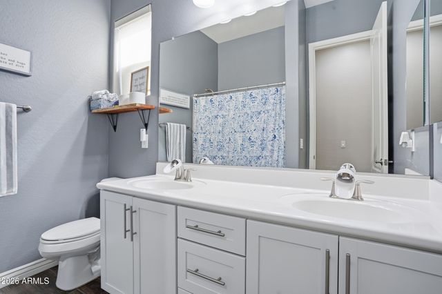 2722 E INDIAN WELLS Drive, Gilbert, AZ 85298