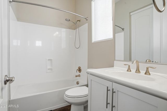 2722 E INDIAN WELLS Drive, Gilbert, AZ 85298