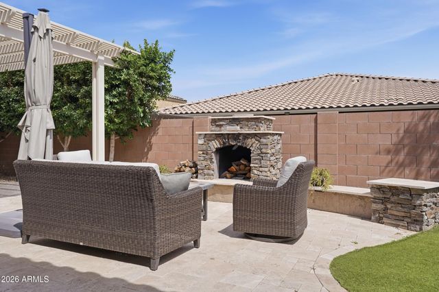 2722 E INDIAN WELLS Drive, Gilbert, AZ 85298