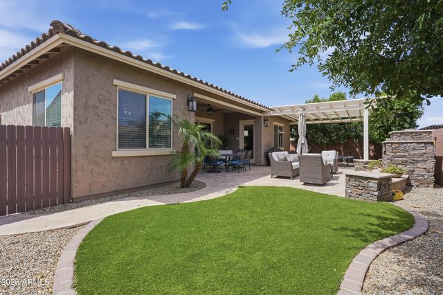 2722 E INDIAN WELLS Drive, Gilbert, AZ 85298