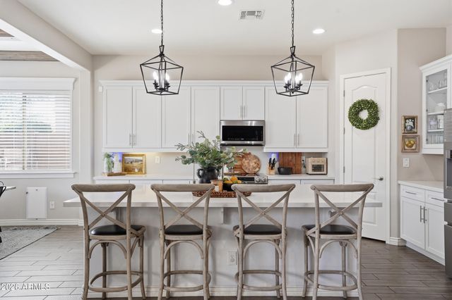 2722 E INDIAN WELLS Drive, Gilbert, AZ 85298