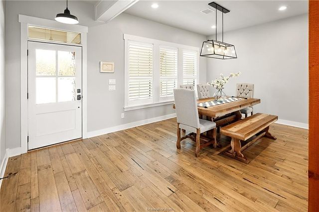 7323 River Ridge Drive, College Station, TX 77845