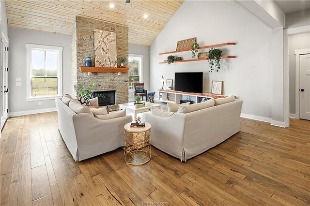 7323 River Ridge Drive, College Station, TX 77845