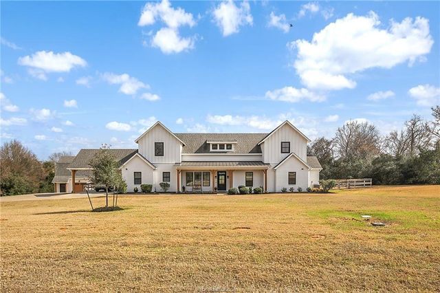 7323 River Ridge Drive, College Station, TX 77845