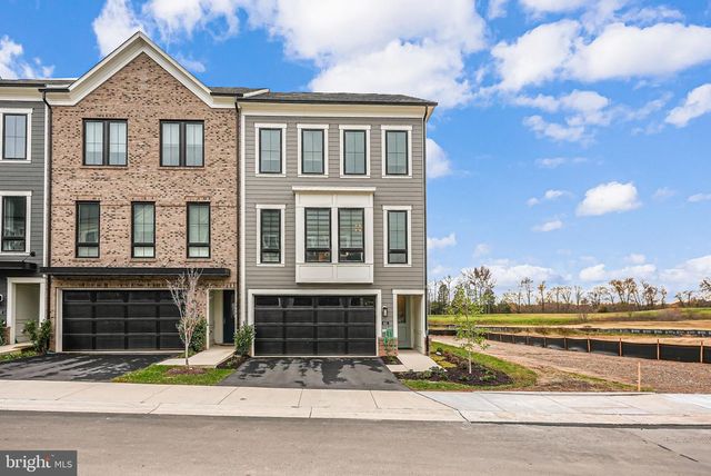 631 ANGELFISH WAY, Woodbridge, VA 22191