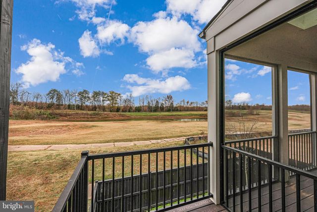 631 ANGELFISH WAY, Woodbridge, VA 22191