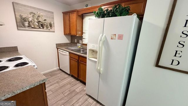 250 Mill Creek Place, Roswell, GA 30076