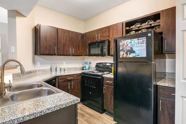 6565 Hollister Street 0122, Houston, TX 77040