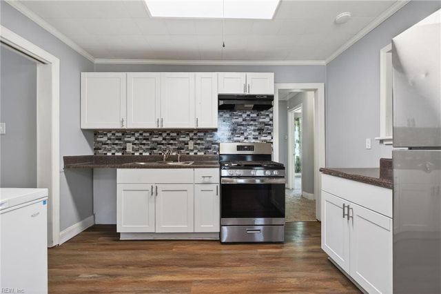 630 Sterling ST, Newport News, VA 23605