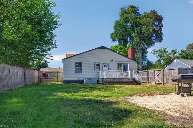 630 Sterling ST, Newport News, VA 23605