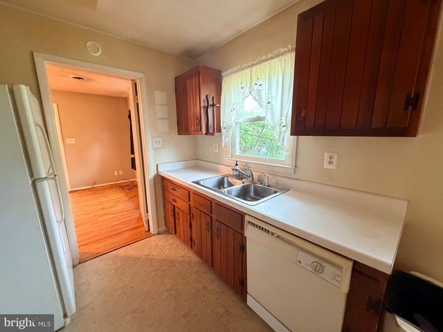 9615 LAFAYETTE AVE, Manassas, VA 20109
