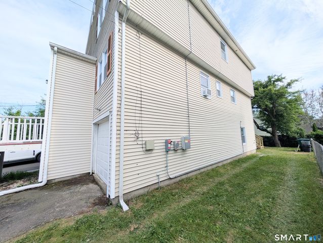 323 Columbus Avenue, Stratford, CT 06615