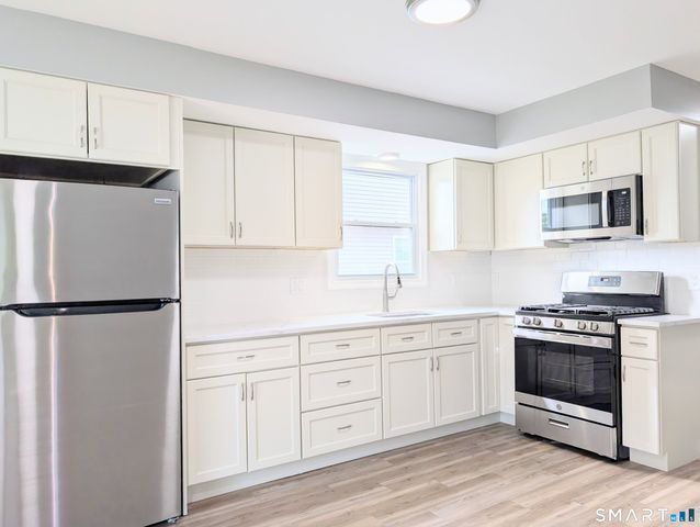 323 Columbus Avenue, Stratford, CT 06615