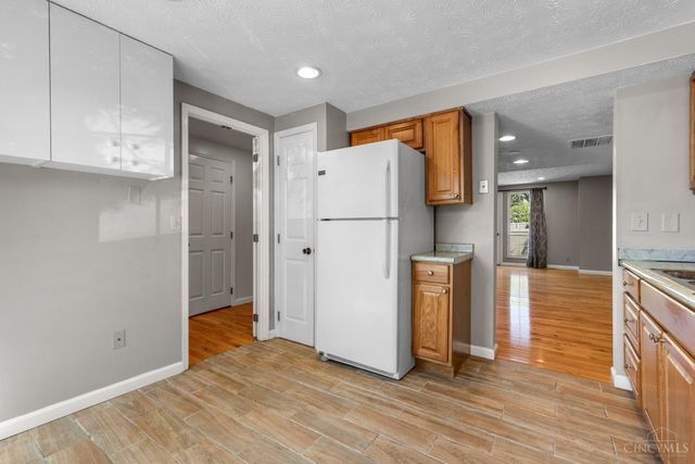 10883 Lakehurst Court, Sycamore Twp, OH 45242