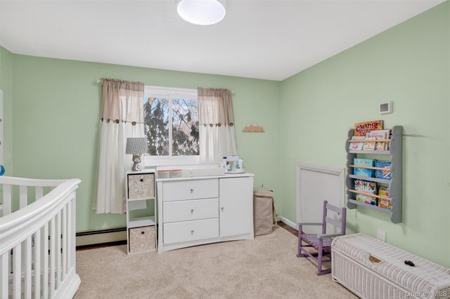 95 Sutton Park Road, Poughkeepsie, NY 12603