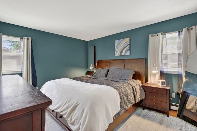 95 Sutton Park Road, Poughkeepsie, NY 12603