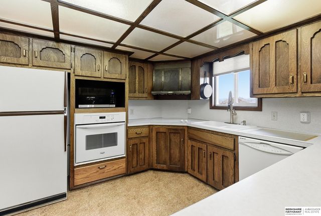 3023 N 75th Avenue, Omaha, NE 68134
