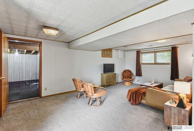 3023 N 75th Avenue, Omaha, NE 68134